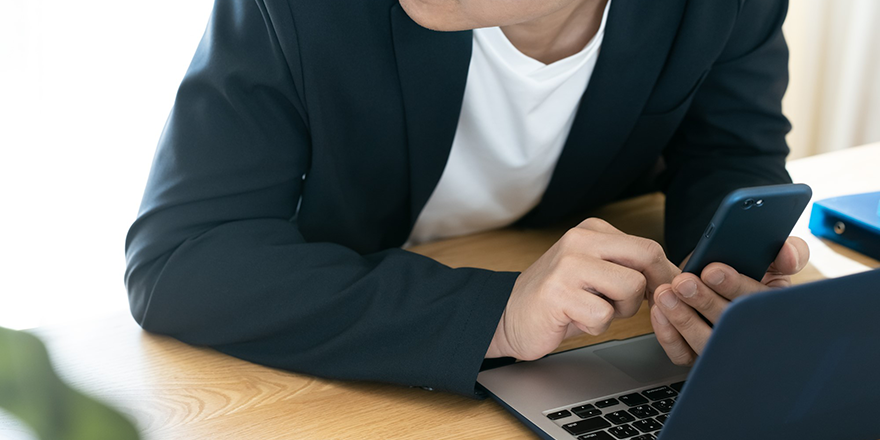 機密情報の持ち出しと窃取